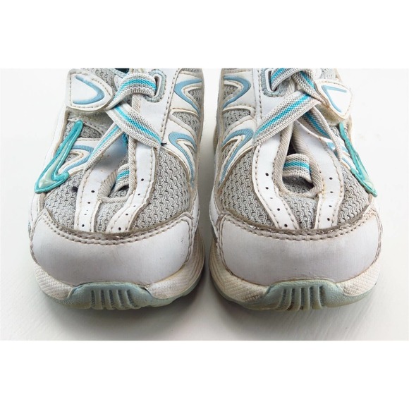 Nike White Synthetic Athletic Toddler‎ Girls Sz 6 - Picture 2 of 6